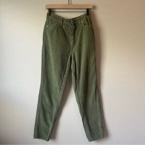 Urban Outfitters BDG Mom High Rise Green Corduroy Jeans Size 28
